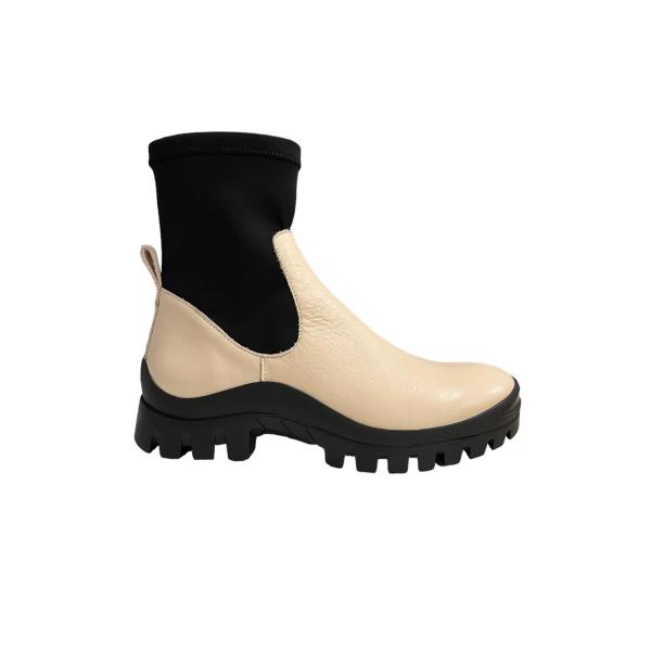 Bota Ángel Alarcón Senhora