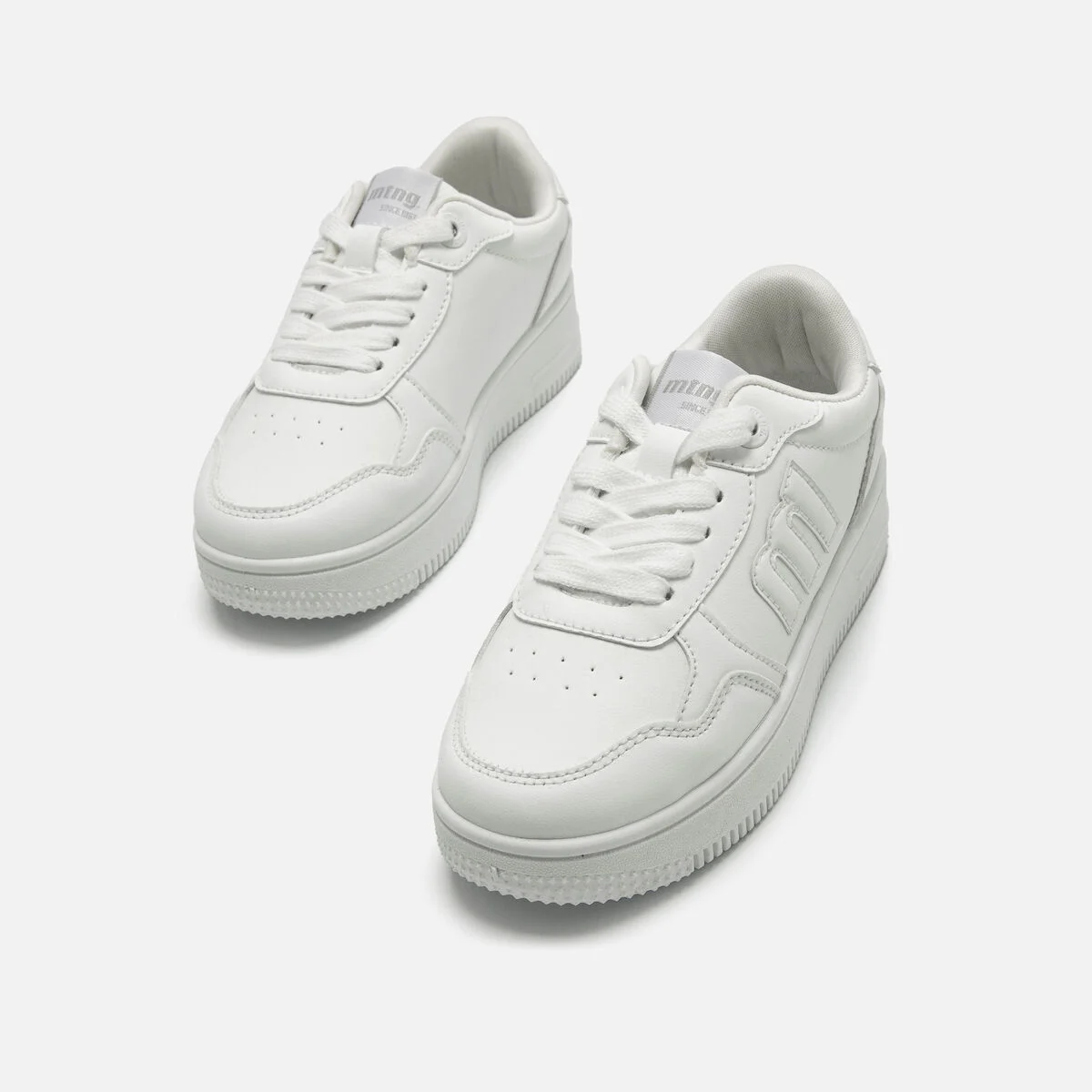 Zapatillas Nina GRAVITY blanco 60173 C56158 MTNG 02